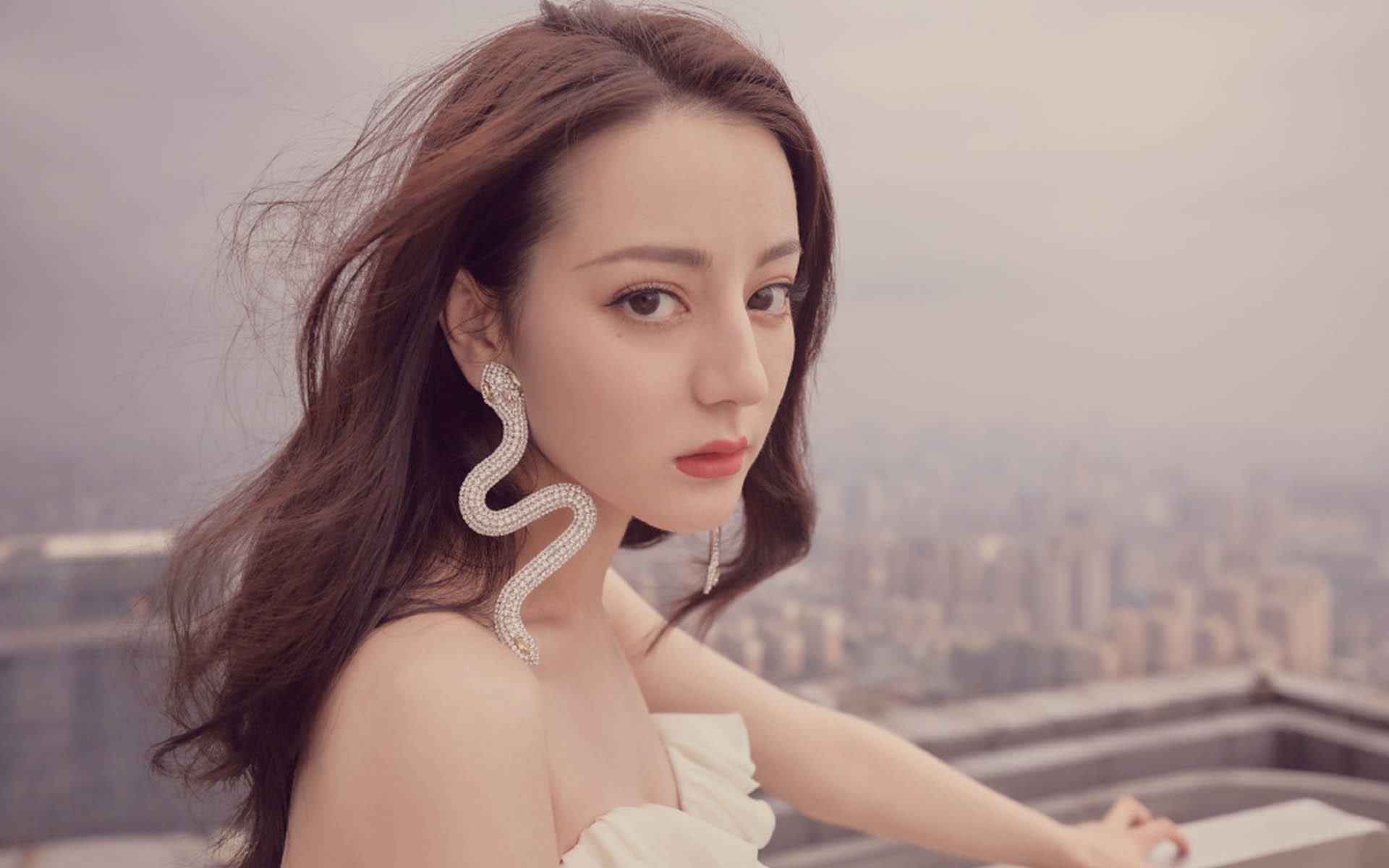 kaiyun.com-未来“足球巨星”在欧冠的惊艳首次亮相，未来足坛十大新星