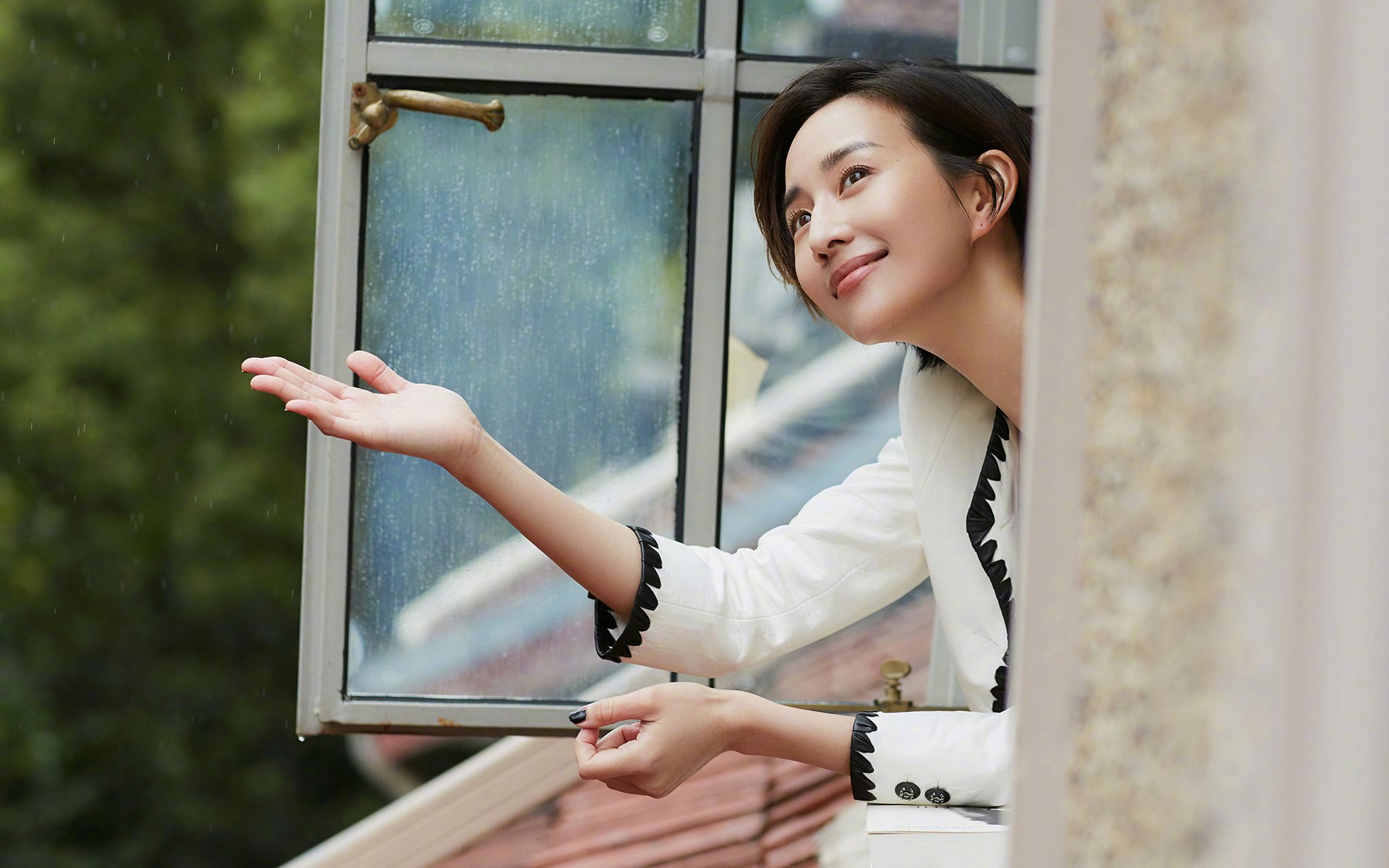 开云体育在线赛事直播-拜仁慕尼黑主场3-0战胜门兴格拉德巴赫，进攻火力全开，拜仁慕尼黑前主场