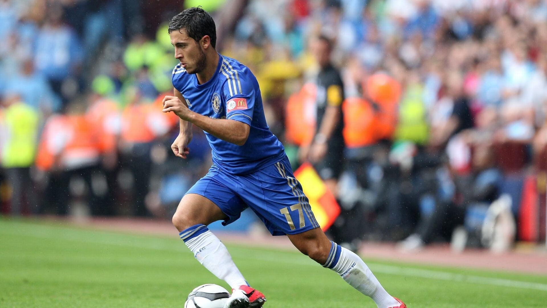 意甲明星球员连续进球，带领球队走向胜利，意甲明星球员连续进球,带领球队走向胜利